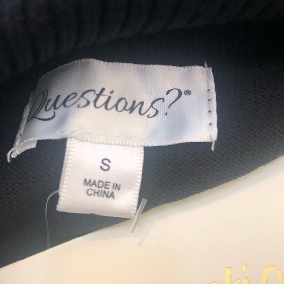 Questions / NWT/ Women's /Metallic Black Turtleneck Sweater Silver Studs/ S - Picture 8 of 12